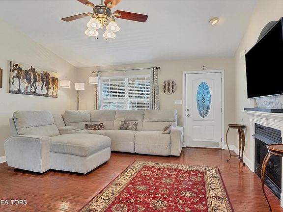5th image of 8009 Dove Wing Ln