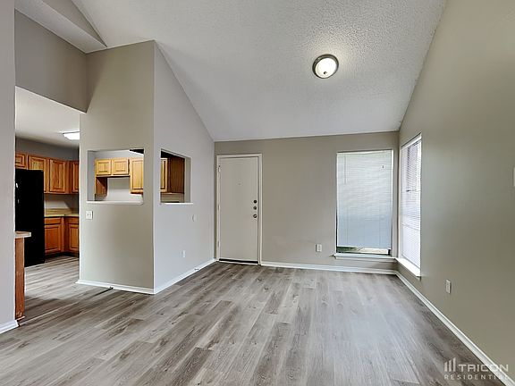 4th image of 1011 Thistle Dr