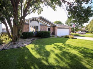 1945 Ardaugh Dr, Crest Hill, IL 60403