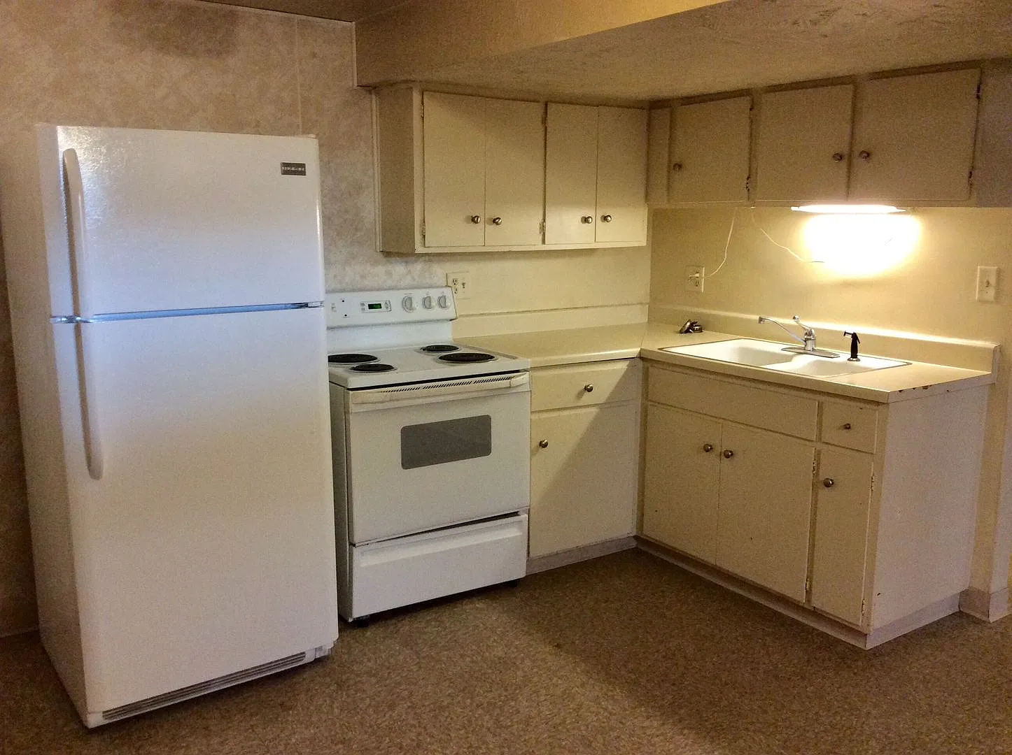 Miller Apartments — Photo 3