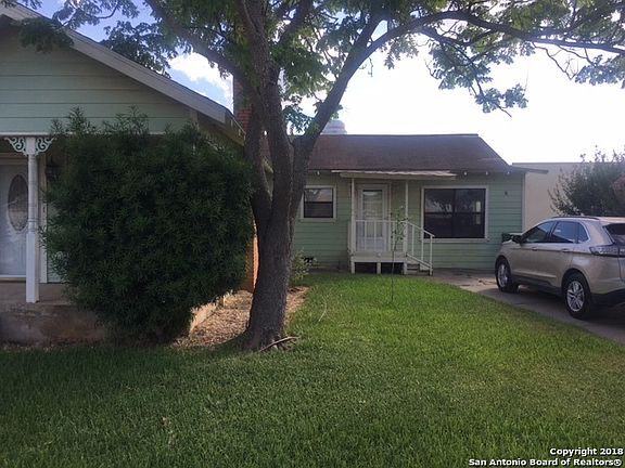 3rd image of 1212 Cantrell Ave