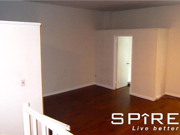 3rd image of 30 W 74th St APT 4b