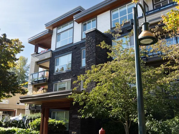 3205 Mountain Hwy #312, North Vancouver, BC V7K 0A3