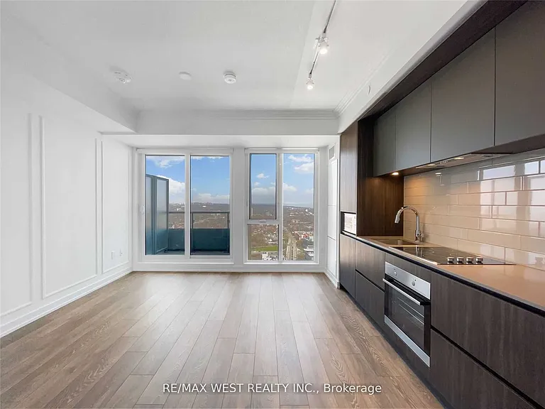 225 Sumach St #2802 — Photo 8