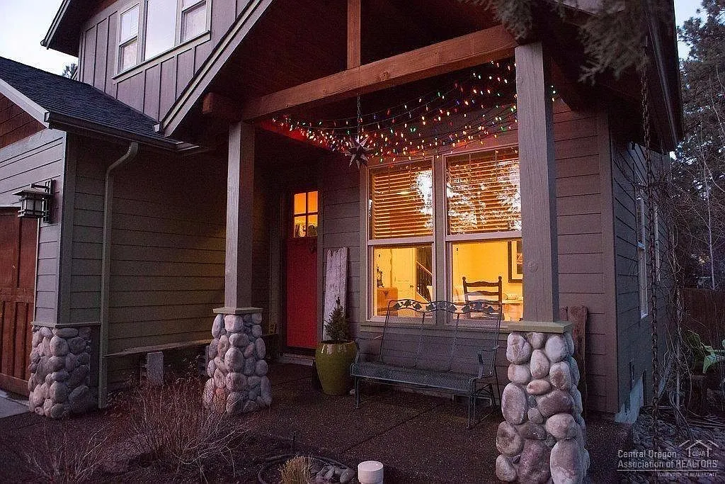 20124 Wapiti Ct — Photo 1