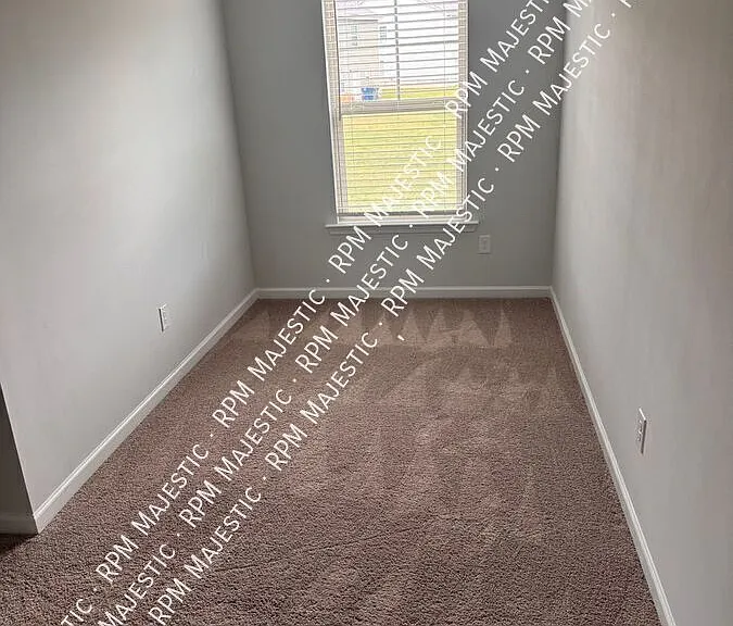 925 Lakehaven Ln — Photo 13
