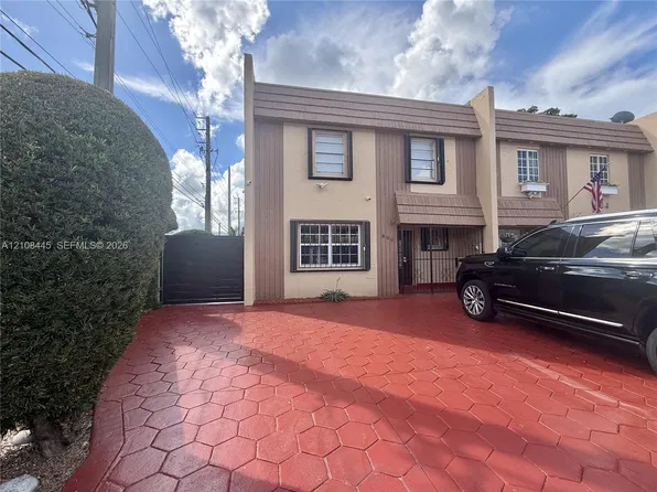 800 W 81st Pl, Hialeah, FL 33014