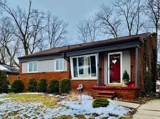 2209 Dillingham Ave, Lansing, MI 48906