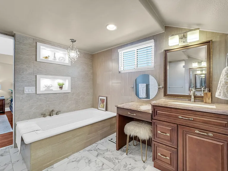 4608 Golden Ridge Dr — Photo 20