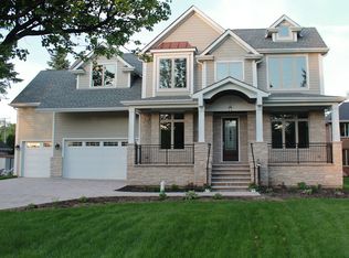 4115 Glendenning Rd, Downers Grove, IL 60515