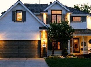1242 Cork Dr, Papillion, NE 68046