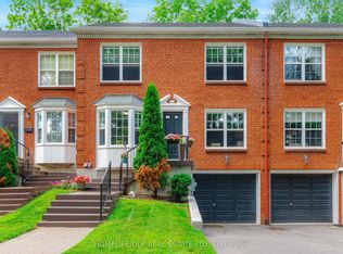 18 Country Club Pl, Brockville, ON K6V6T7