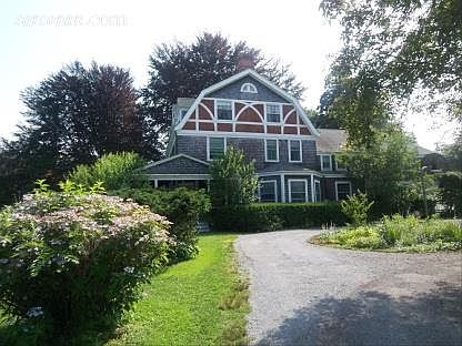 2nd image of 32 Ocean Ave