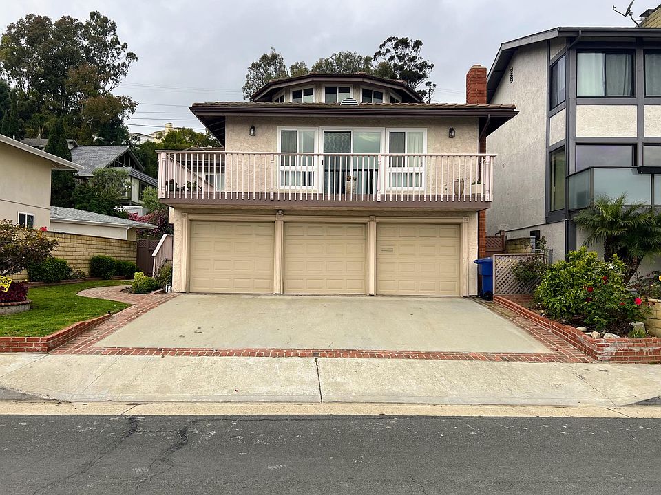 full front Picture of Property