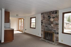 4th image of 3615 Paradise Dr