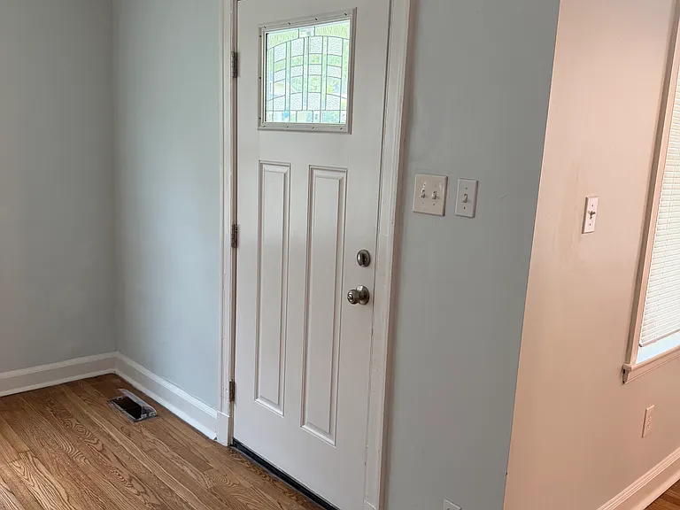 401 S Reese St — Photo 15