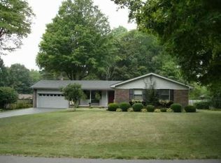 2771 Mohawk Dr, Bowling Green, KY 42104