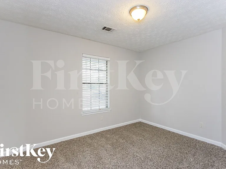 1207 Iron Gate Blvd — Photo 7
