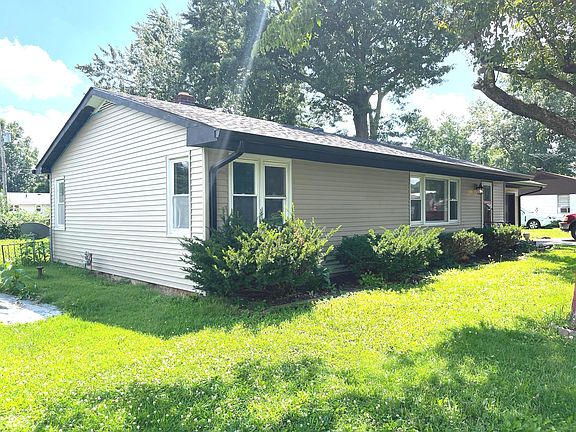 2nd image of 1919 Spang Ave