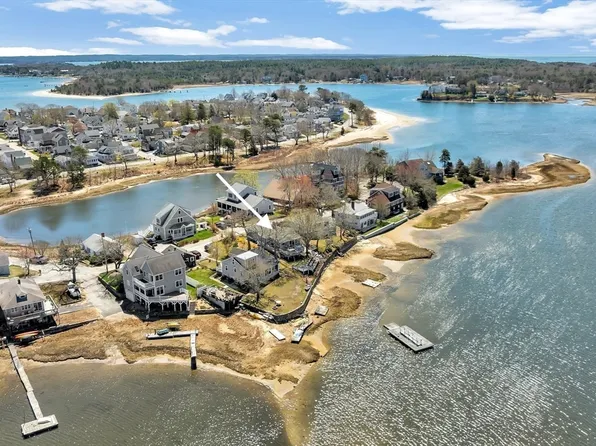 10 Sunset Ave, Middleboro, MA 02346