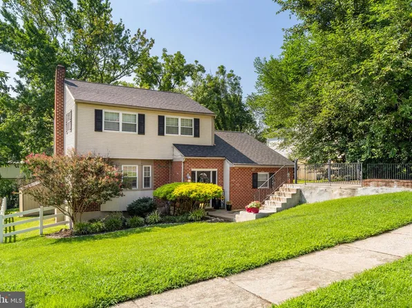 24 Winding Way, Upper Chichester, PA 19061