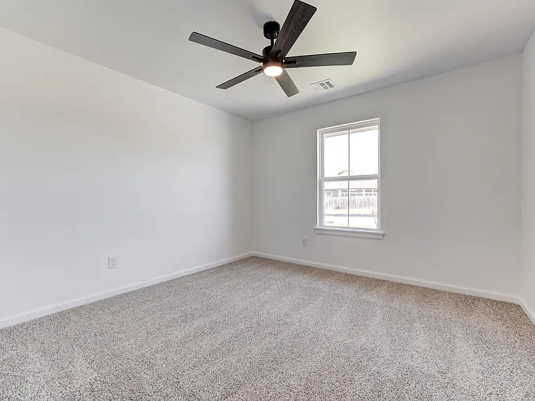2712 Dunham Dr — Photo 35