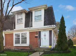 2229 Denton Ct, Schaumburg, IL 60194
