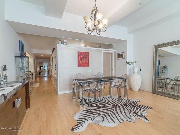 4th image of 15 Broad St APT 1824
