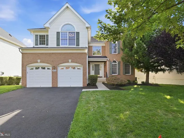 20104 Blackwolf Run Pl, Ashburn, VA 20147