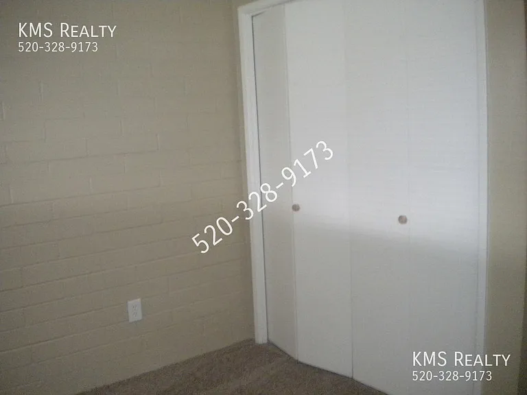 1711 E Canada St — Photo 20