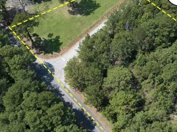 W Hawthorne Rd, Leesville, LA 71446