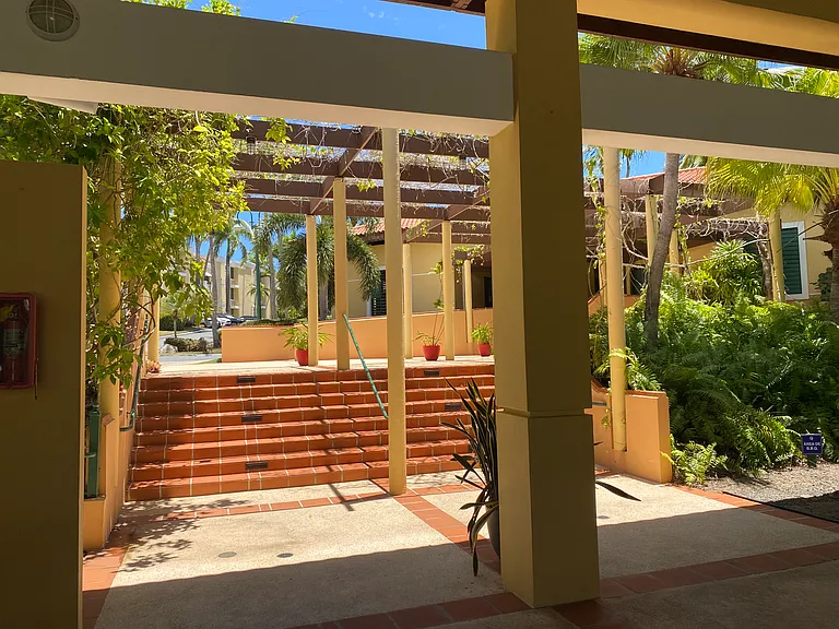 1204 Eldorado Clb #12 — Photo 32