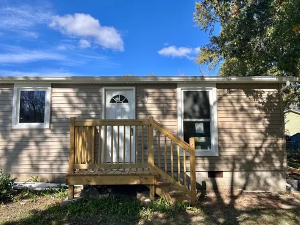 1st image of 8 McKinley Ave