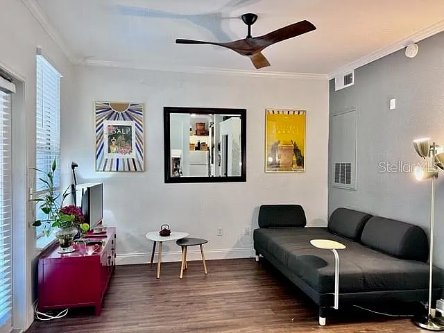 1 bed, 1.0 bath, 700 sqft, $1,850 — Photo 2