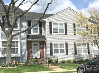 25 Telegraph Ln, Sayreville, NJ 08872