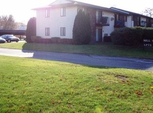 210 W McKinley Ave APT 4, Zeeland, MI 49464