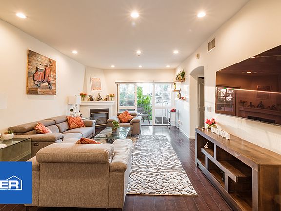 2nd image of 851 N San Vicente Blvd APT 311
