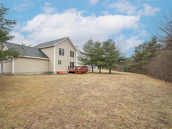 3rd image of 61 Marathon Way