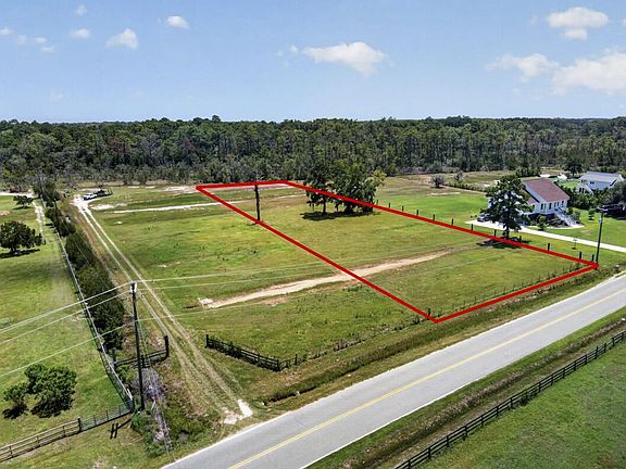 3rd image of 4818 Wilson Rd