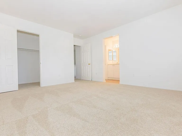 StoneCreek Apartment Homes — Photo 63