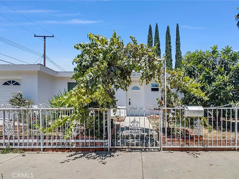 18515 Los Machos Dr — Photo 4
