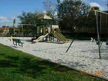 5th image of 6195 NW 186th St APT 412
