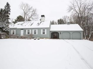 2307 Cayuga Rd, Niskayuna, NY 12309