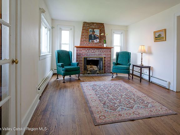 3rd image of 29 Ten Broeck Avenue