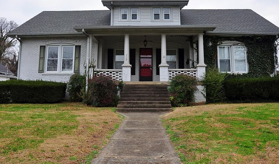 1st image of 712 Leslie Ave