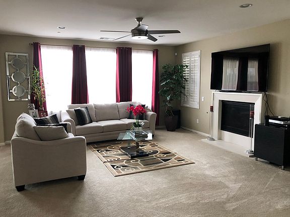 3rd image of 1324 N Macneil Dr