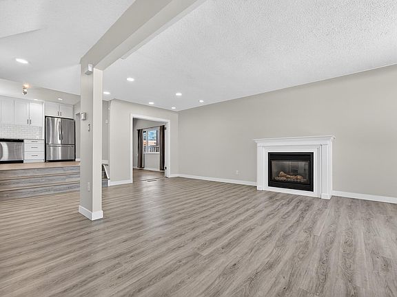 4th image of 10519 140th St NW