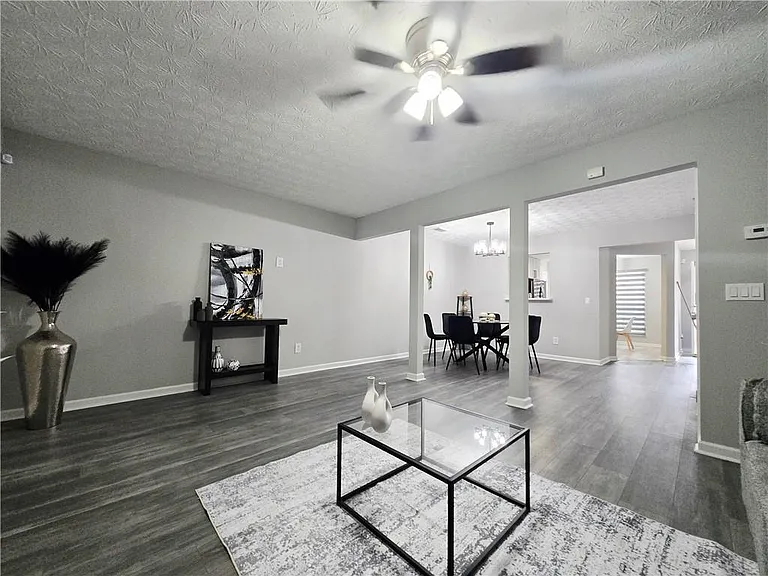 2430 Piering Dr — Photo 23