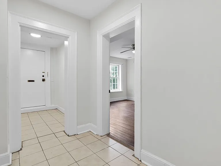 703 Barnard St #A — Photo 9