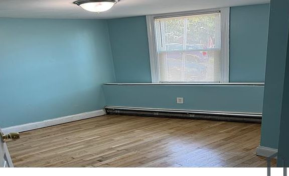 5th image of 122 Marianna St #1